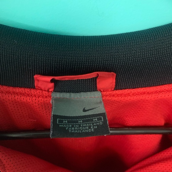Red Nike windbreaker quarter zip - Picture 2 of 4